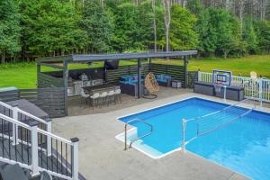 Seven Acres River Estate- Epic Bethel Group Getaway