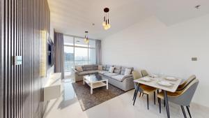 Locations l Peaceful 2 Bedroom l Community Views l Free Pool, Gym Access