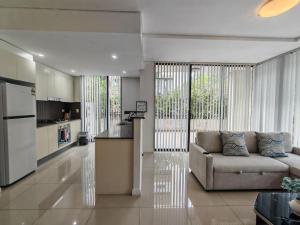 3 bedroom apartment in Rosebery
