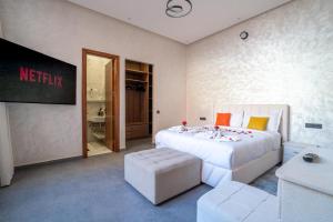 Luxury Villa Hammam Piscine chauffeé sans Vis Avis