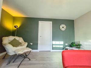 Copper Pine - Refurbished - Contractors & families