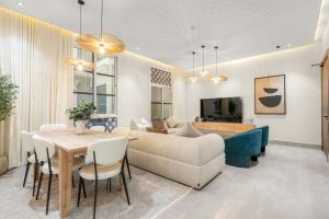 Premier 3BDR Apartment in Al Malqa NZL272