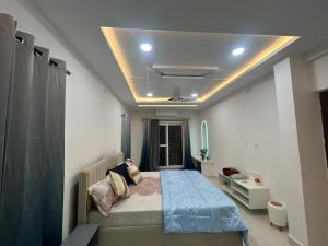 Luxury Airport Villa-Perfect for Family & Business