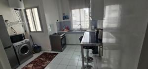 Modern 2 Bedroom Apartment Agadir Marina Beach - Jahech Malaki الجيش الملكي Avenue des Forces