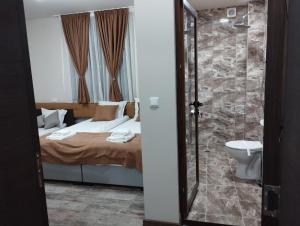 Странската изба град Калофер