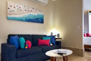 Casa La Aurora - Beach-front Studio & Rooftop Infinity Pool