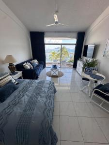 Santorini, loft frente al mar