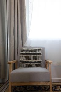 Zen Escape Guest House " Location 2" - Three listings - Nooky studio, Serene Loft, Chillax Rest, Zen Garden Tiny Home