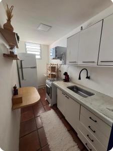 Ap em frente a praia da Barra