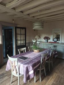 Le presbytère de Bueil - Gite 8 pers - 5 couchages