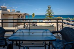 Kalyves Sand- Beach front apartment