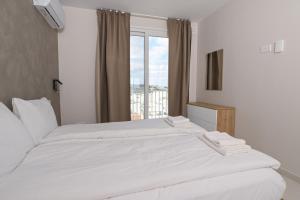 Lovely and spacious apartments in the quaint and quiet town of Pembroke