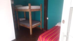 Onat Roatan hostel
