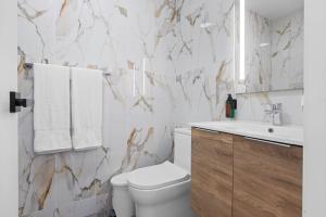 The Towers G406 Nok Fantastic 2BR Apartment by Vistacana Rentals