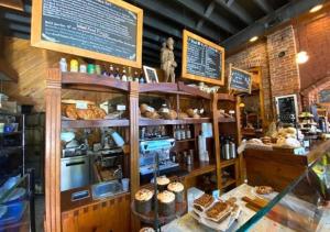 Cherohala Base, Near Trails & Downtown Tellico