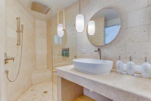 Blue Reef Beach and Marina