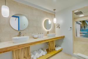 Blue Reef Beach and Marina