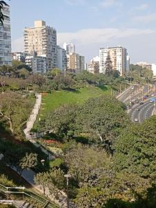 Large Oceanview Balcony Apartment in Miraflores