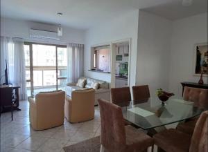 Encantador Ap em frente à Praia da Barra - SunsetDrive