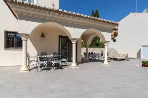 Puente del Miso by Oasis Properties