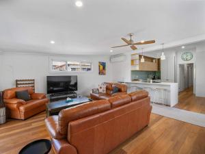 Stewart Retreat - Near CBD, Large Alfresco Area