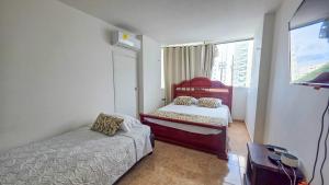 Apt 3 rooms Laguito Cartagena 1 block from the beach