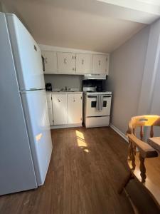 Elizabeth Loft 1BR Parking Central