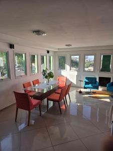 Suíte privativa em casa compartilhada