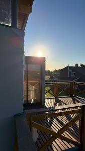 Cabaña moderna frente al lago cerca de la playa