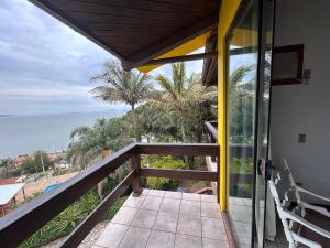 Casa completa com vista para o mar e piscina privativa