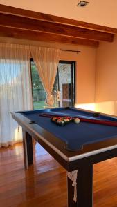 Cabaña moderna frente al lago cerca de la playa