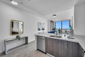 Miami City Lights 2BR 2BA