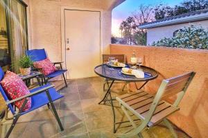 Desert Oasis 2BD 2BA Gated Resort with Pool & Gym