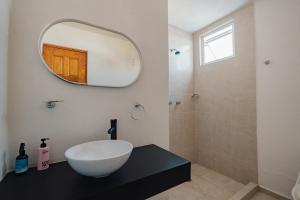 Family House with Pool and Jacuzzi in Morelos