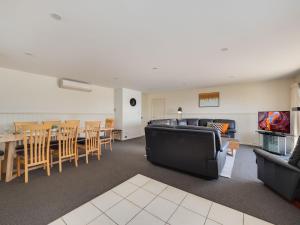 Whistler Three - Prestige Jindabyne Townhouse