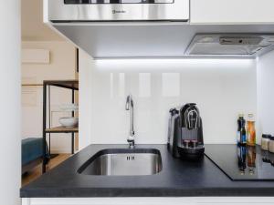 Iconic Nightlife Studio 304