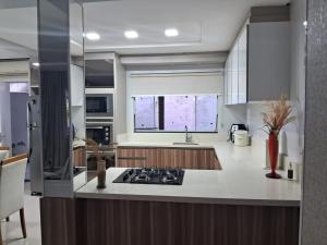 Casa com piscina, suite com hidro em Blumenau