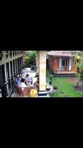 DSARI UNDISAN Houses