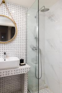 Downtown Deluxe Apartment on Tsimiski - By Nuvia Domus