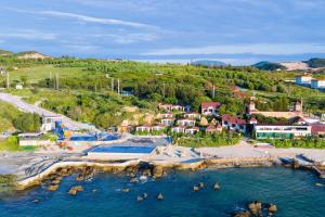 Adora Bay Ke Ga Beach Resort