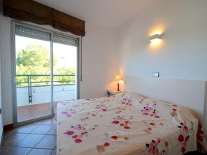 Apartment near town with 2 rooms