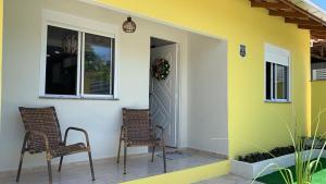 House with swimming pool, to accommodate up to 14 people