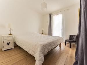 Maison neuve avec piscine chauffée – 4 chambres, près plage - FR-1-835-39