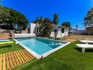 Maison neuve avec piscine chauffée – 4 chambres, près plage - FR-1-835-39