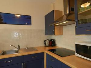 Appartement à Bormes-les-Mimosas, Terrasse Vue Mer, Parking, 4 Couchages - FR-1-251-891