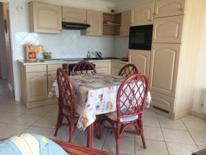 Appartement 2 chambres plage avec vue mer et parking privé, animaux admis - FR-1-482-164