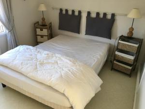 Fort Mahon Plage : Appartement 3 Chambres à 200m de la Plage avec Balcon et Parking - FR-1-482-163