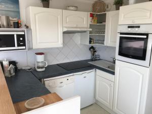 Fort Mahon Plage : Appartement 3 Chambres à 200m de la Plage avec Balcon et Parking - FR-1-482-163