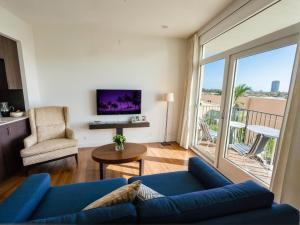 Boutique KTown Stays With Breathtaking Rooftop Views