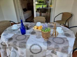 Apartamento con terraza a 400m de la playa de Riells - HISP-236-184